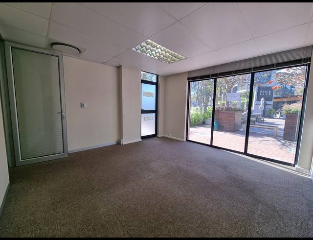 102M² OFFICE RENTED IN CENTURY CITY